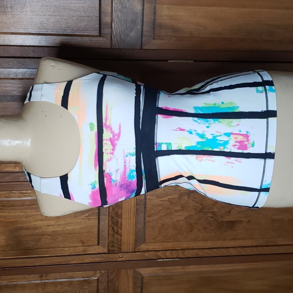 Lululemon CrissCross Back Straps Tank Top Sz 6